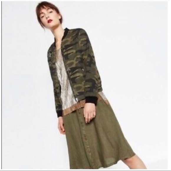 Zara Camouflage Bomber Jacket Size Small - Picture 7 of 7